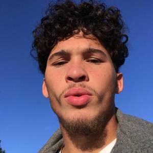 Meet your Posher, Kyle